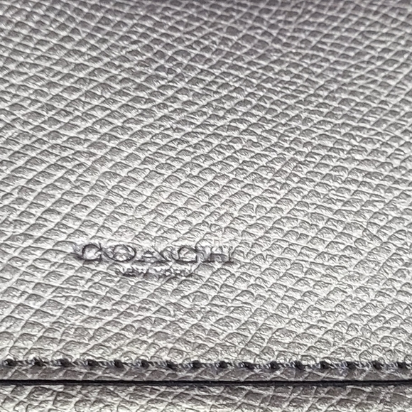 Coach wristlet - Picture 5 of 6